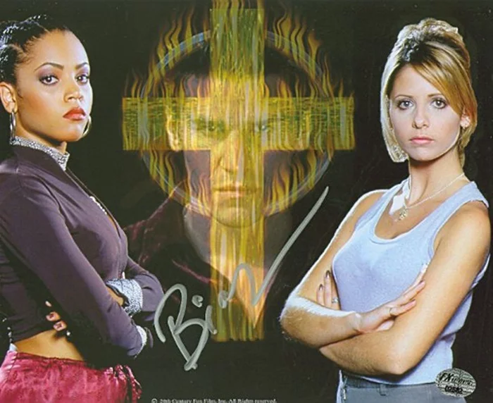 Bianca Lawson autograph