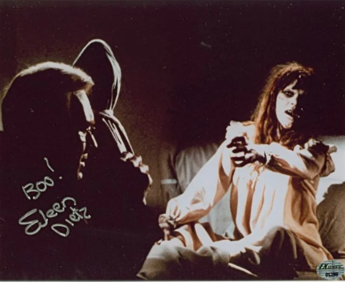 Eileen Dietz autograph