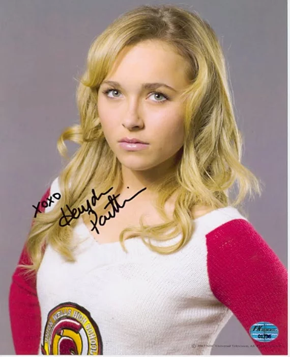 Hayden Panettiere autograph