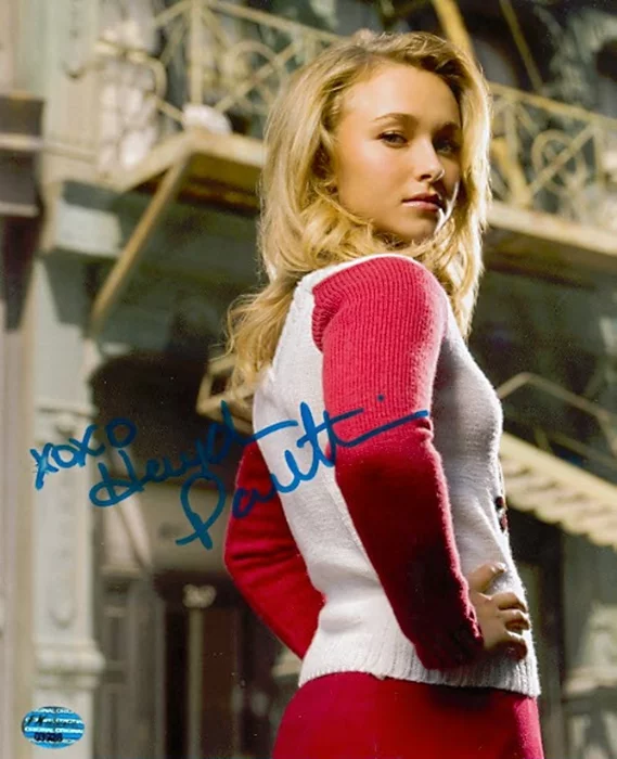 Hayden Panettiere autograph