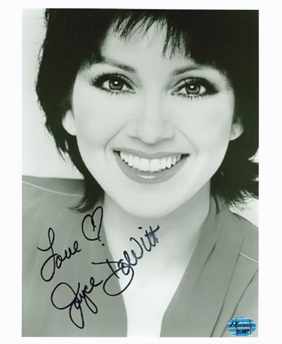 Joyce DeWitt autograph
