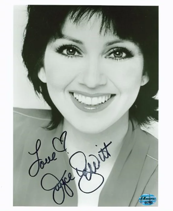 Joyce DeWitt autograph
