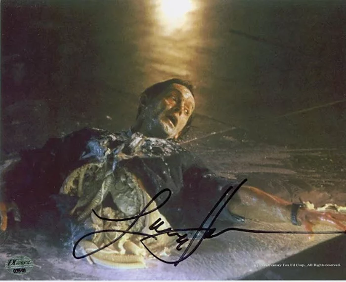 Lance Henriksen autograph