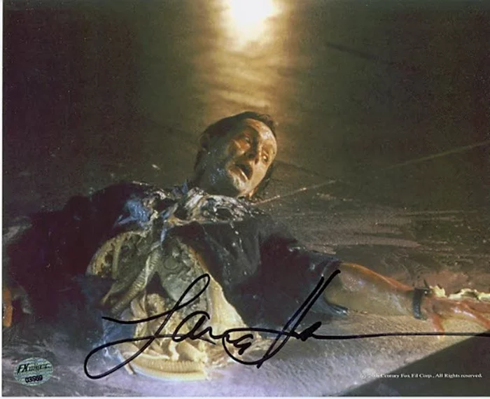 Lance Henriksen autograph