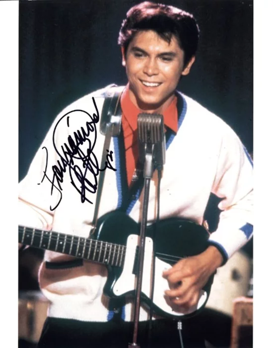 Lou Diamond Phillips autograph