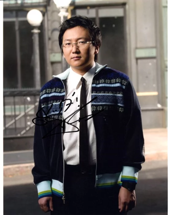 Masi Oka autograph