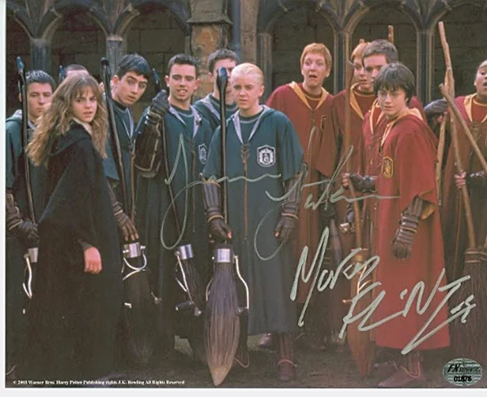 Jamie Yeates autograph