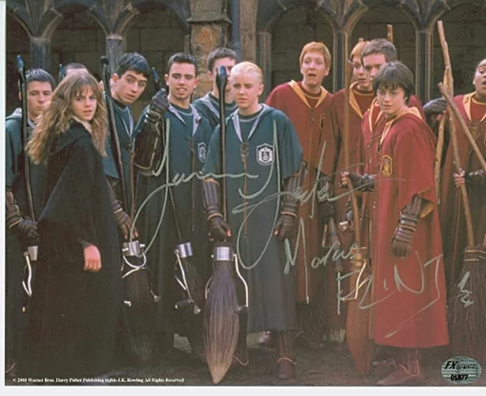 Jamie Yeates autograph