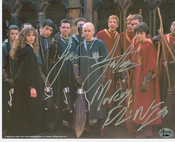 Jamie Yeates autograph