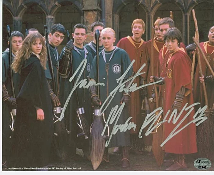 Jamie Yeates autograph