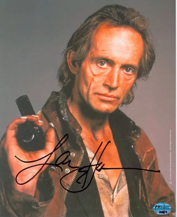 Lance Henriksen autograph