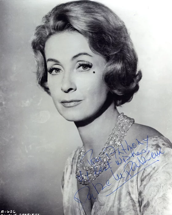 Danielle Darrieux autograph