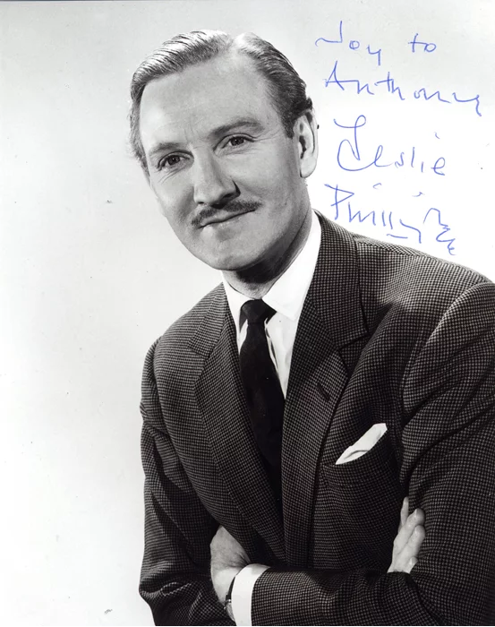 Leslie Phillips autograph
