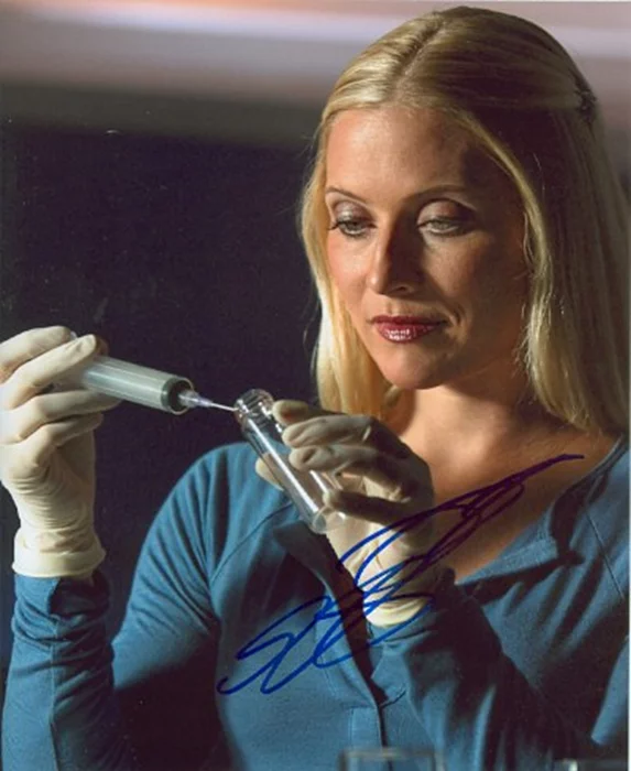 Emily Procter autograph