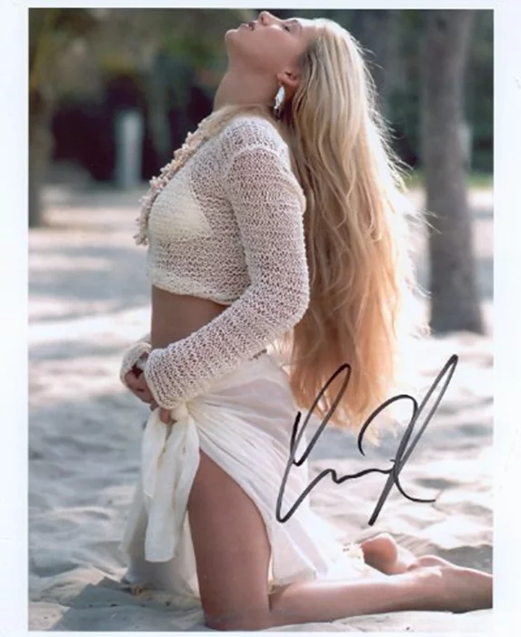 Anna Kournikova autograph