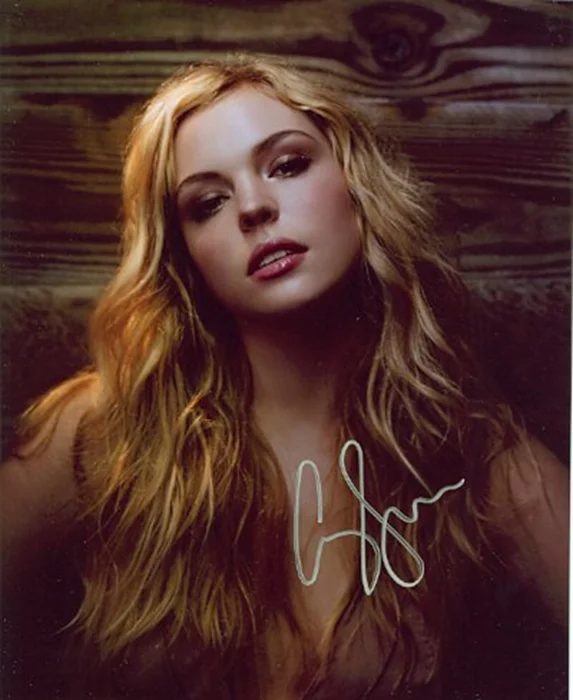 Agnes Bruckner autograph