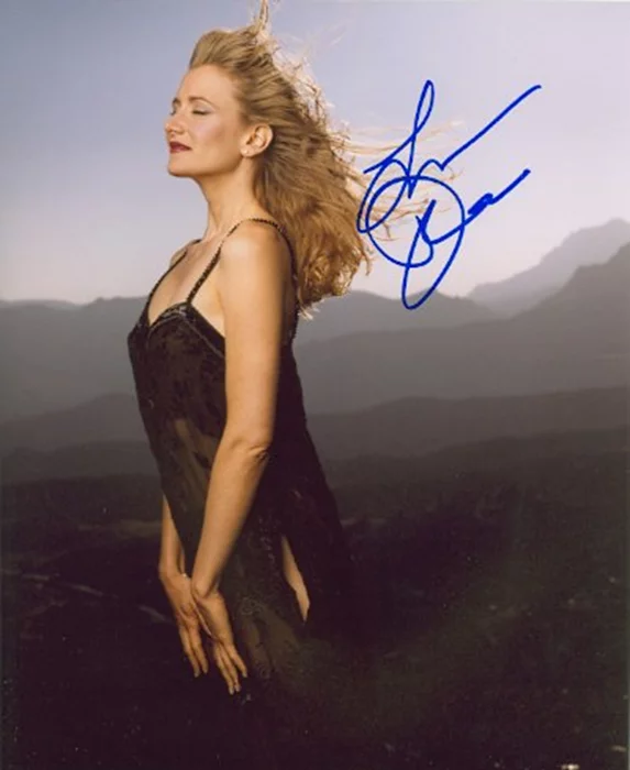 Laura Dern autograph