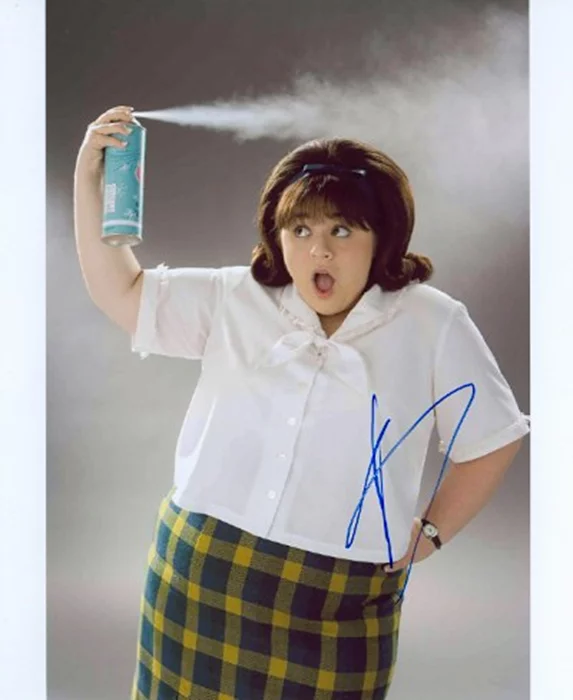 Nikki Blonsky autograph
