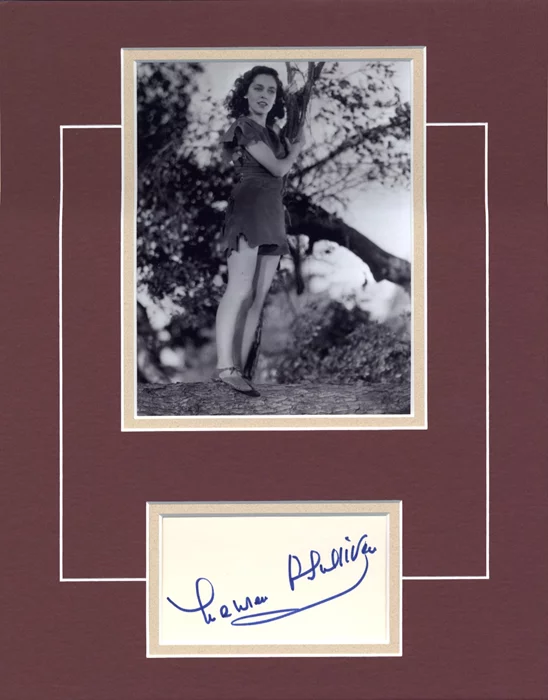 Maureen O'Sullivan autograph