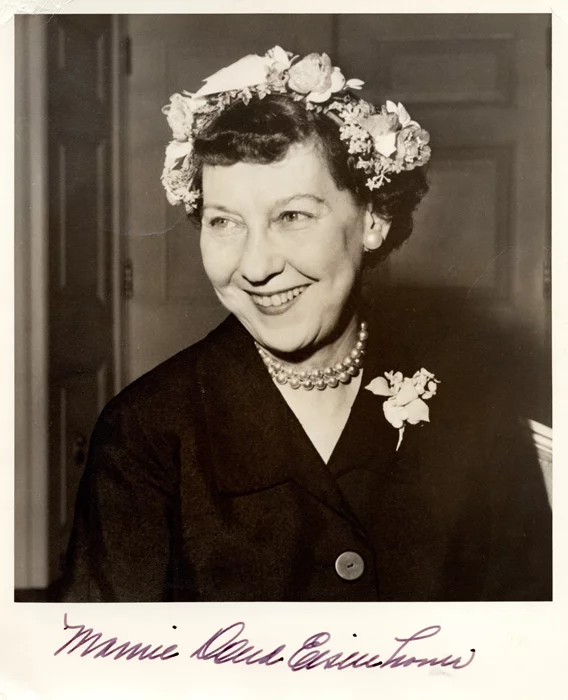 Mamie Daud Eisenhower autograph