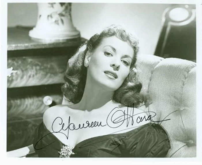Maureen O'Hara autograph