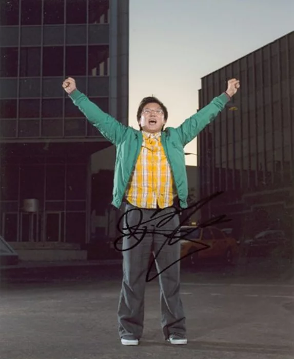 Masi Oka autograph