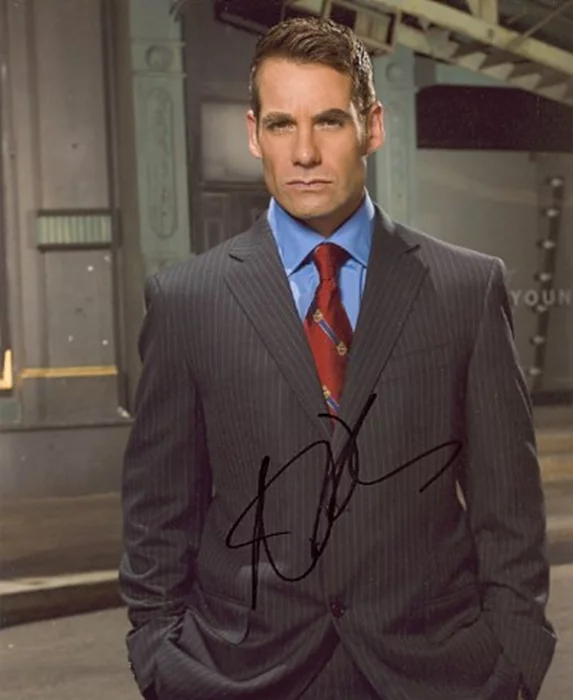 Adrian Pasdar autograph