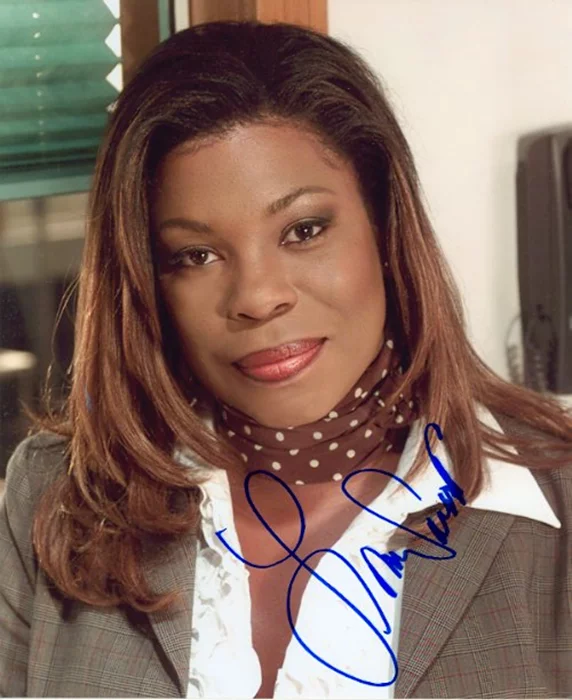 Lorraine Toussaint autograph