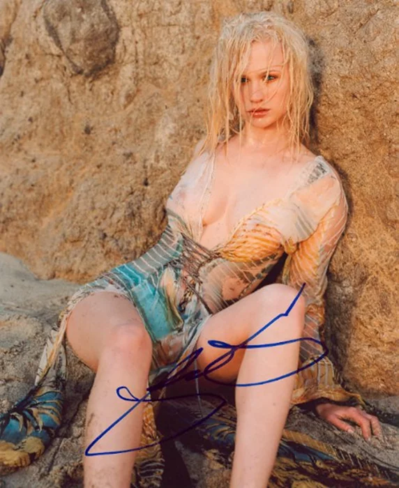 January Jones autograph