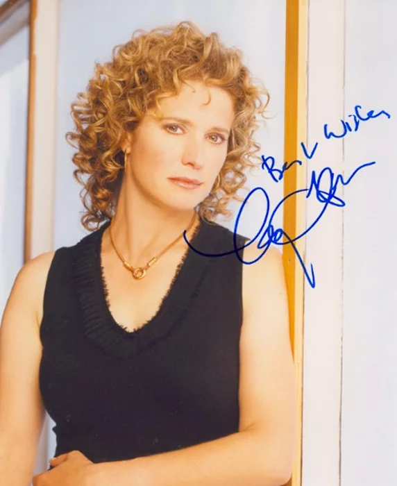 Nancy Travis autograph