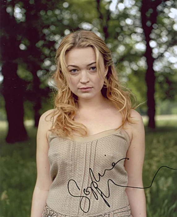Sophia Myles autograph