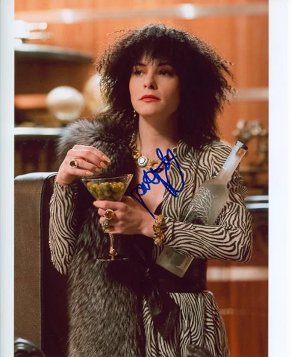 Parker Posey autograph