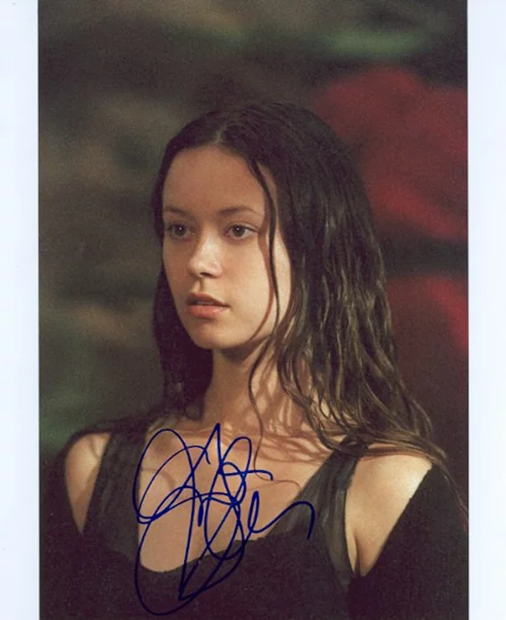 Summer Glau autograph