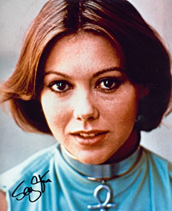 Jenny Agutter autograph