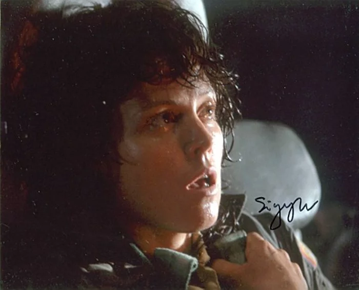 Sigourney Weaver autograph