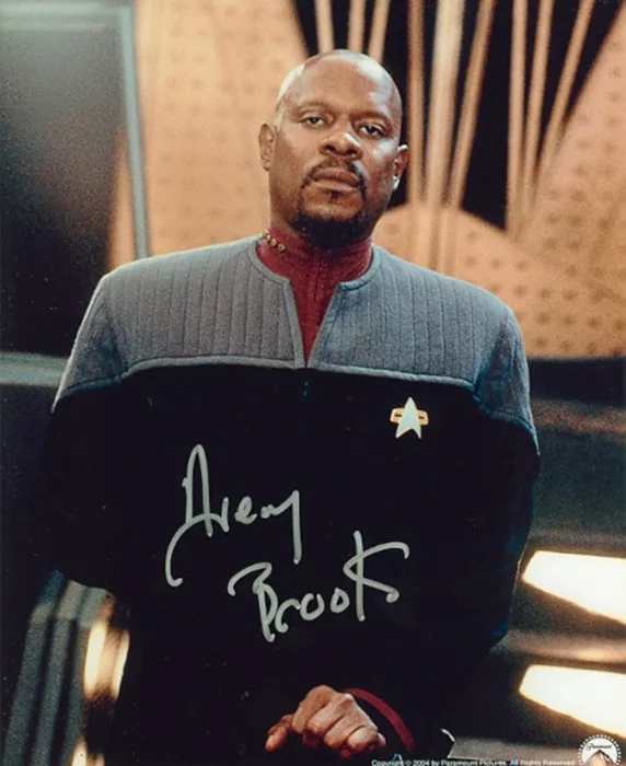 Avery Brooks autograph