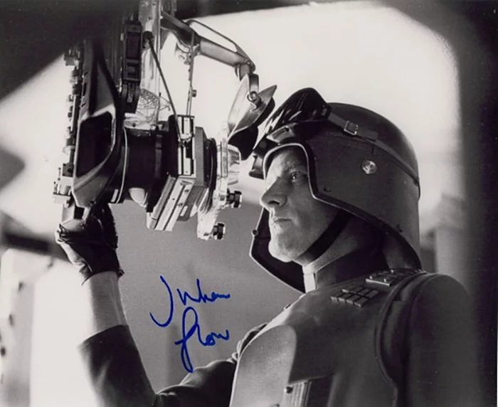 Julian Glover autograph