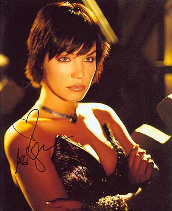 Ashley Scott autograph