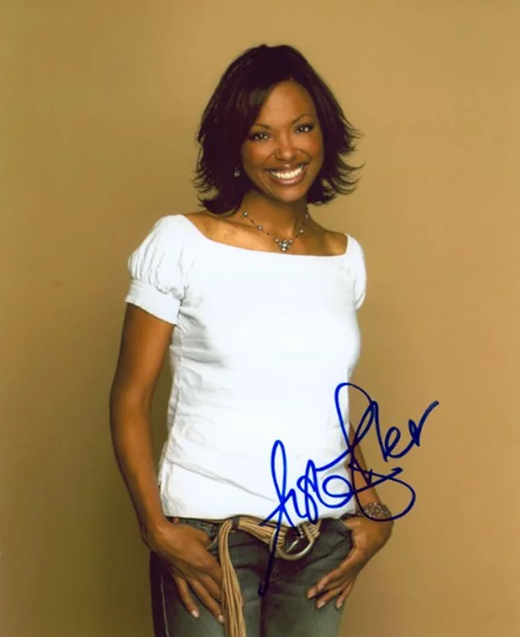 Aisha Tyler autograph