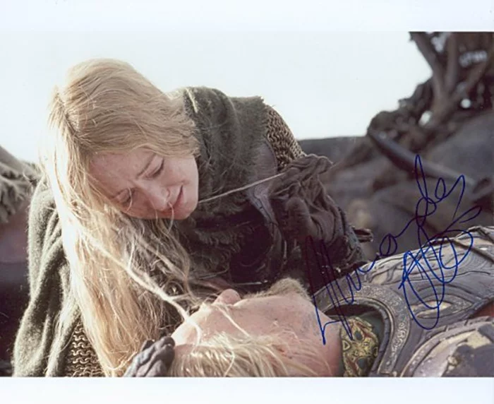 Miranda Otto autograph
