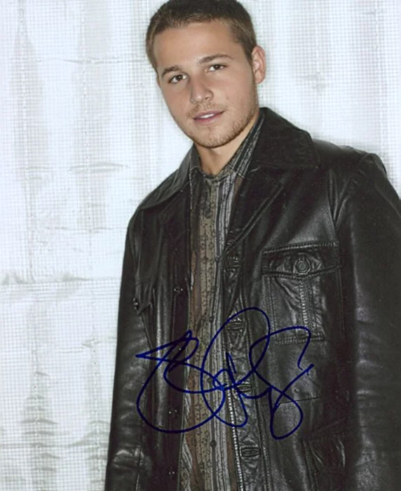 Shawn Pyfrom autograph