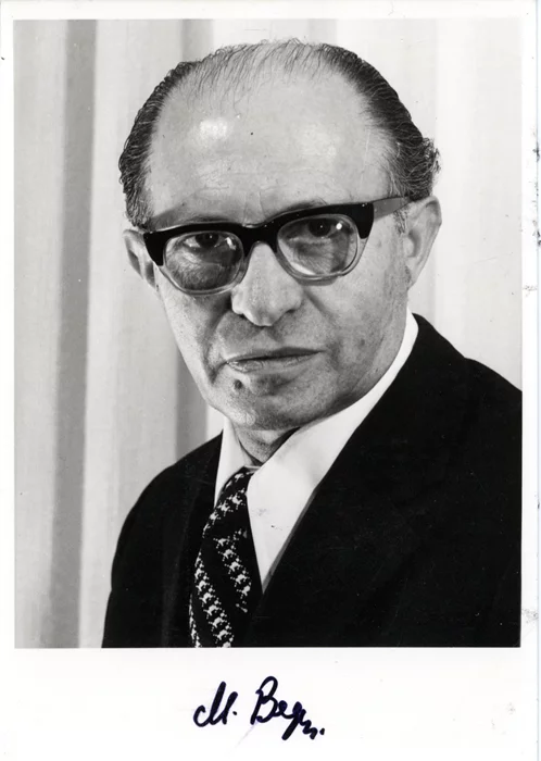 Menachem Begin autograph
