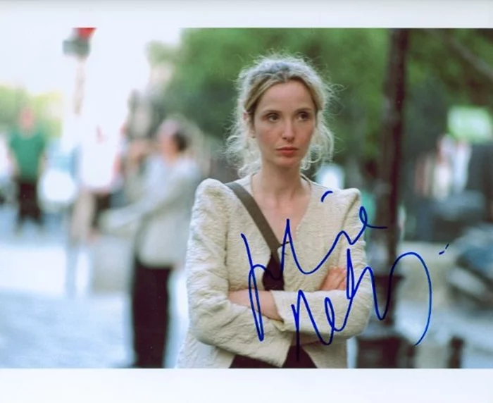 Julie Delpy autograph