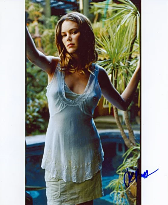 Jacinda Barrett autograph