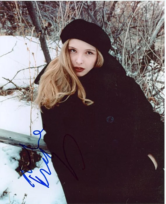 Julie Delpy autograph