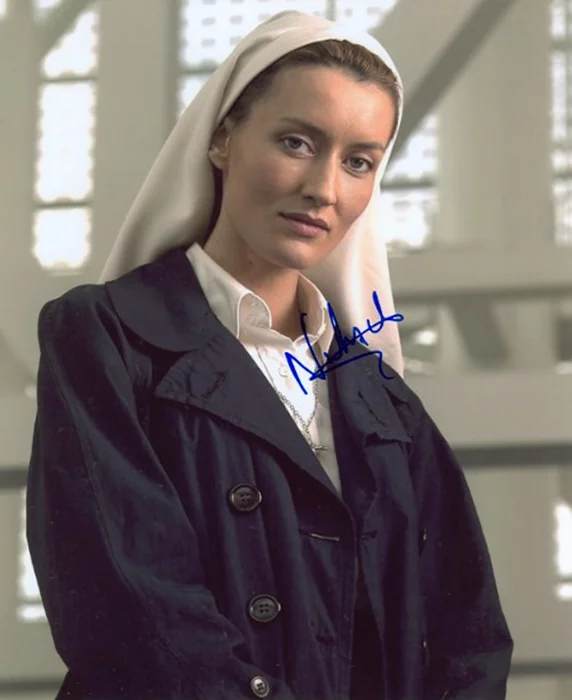 Natascha McElhone autograph