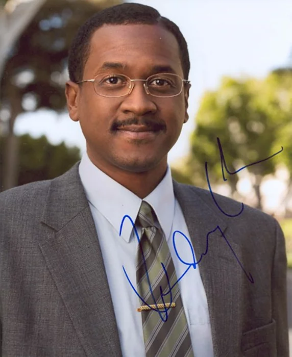 Jerry Minor autograph