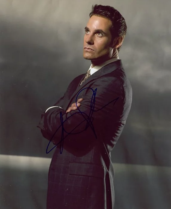 Adrian Pasdar autograph
