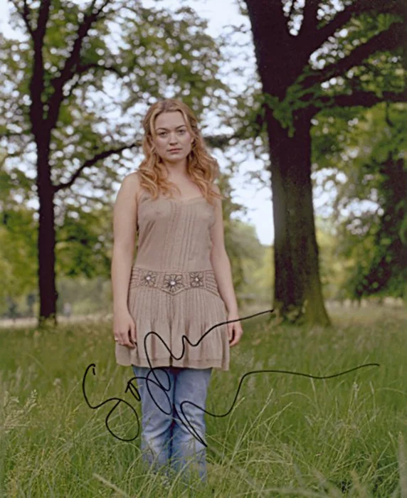 Sophia Myles autograph
