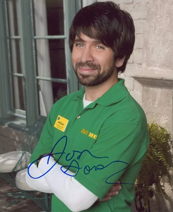 Joshua Gomez autograph